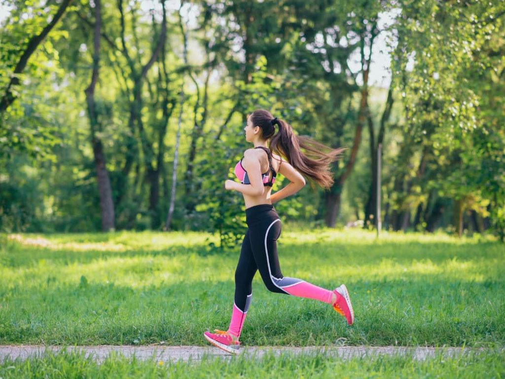 Chạy bộ giúp giảm mỡ máu hiệu quả