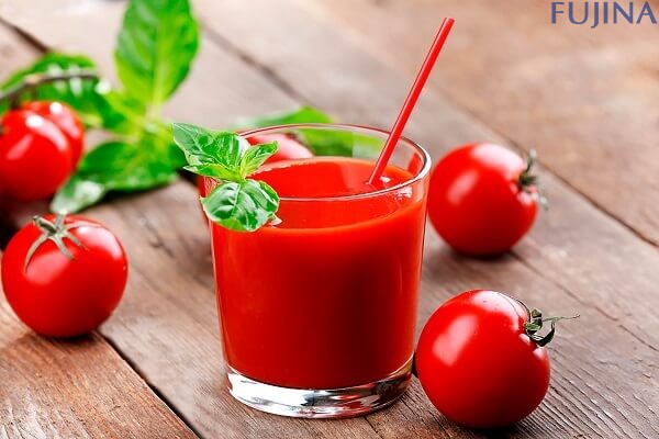 nước ép cà chua sẽ giúp ngăn ngừa lão hóa da
