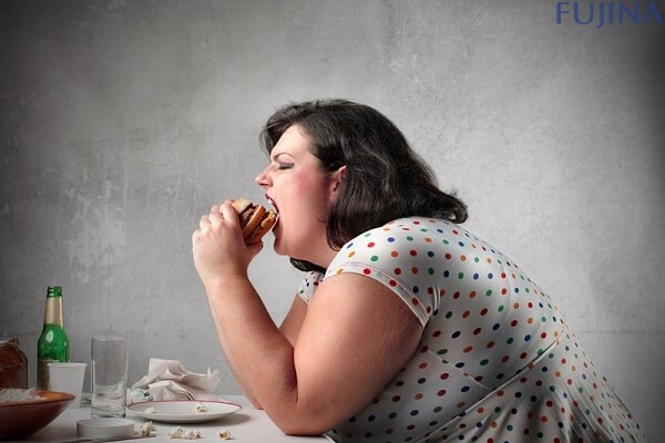 ăn trước khi ngủ dễ gây béo phì