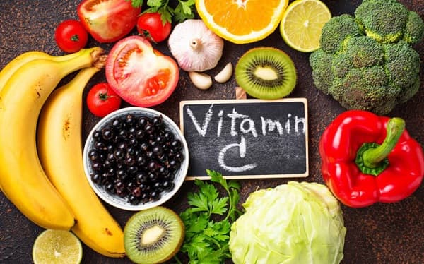 bổ sung các loại thực phẩm chứa vitamin C dồi dào